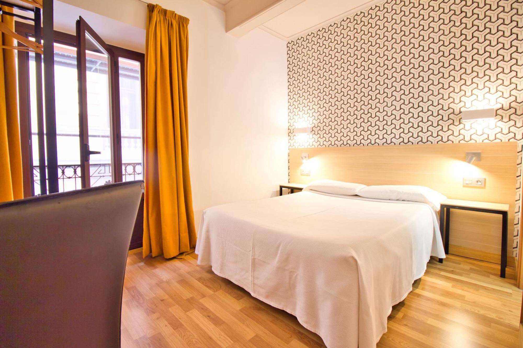 Double or Twin Room Place